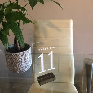 Acrylic table numbers 1-11 with wood base